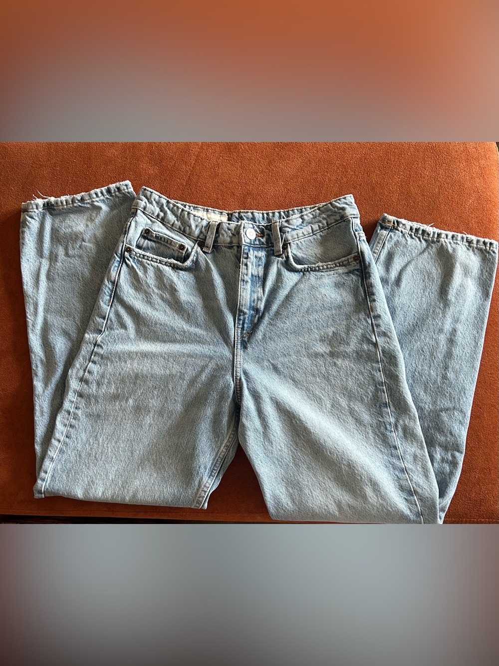 Zara High Rise Mom Fit Jeans Light Wash Blue Denim Size 8 US / 40 EUR 4730/047